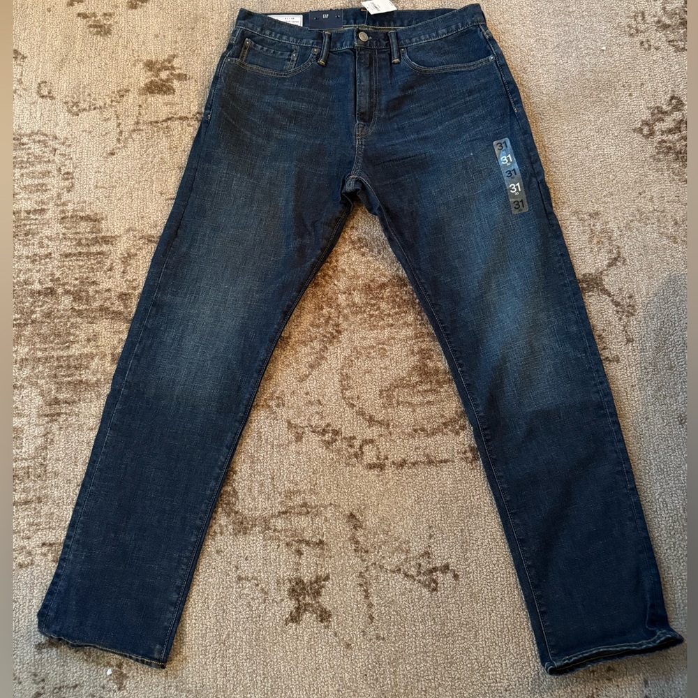 GAP 31/30 Men's Dark Blue Athletic Taper Jeans NWT